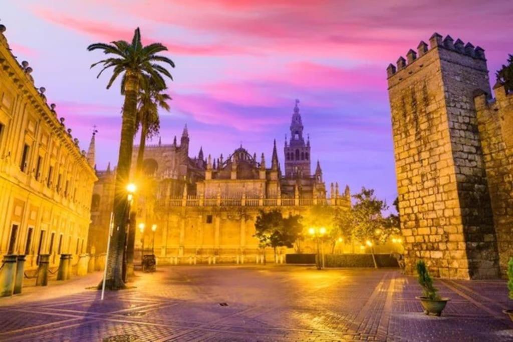 Cozy And Well Connected Apartment Sevilla Exterior foto